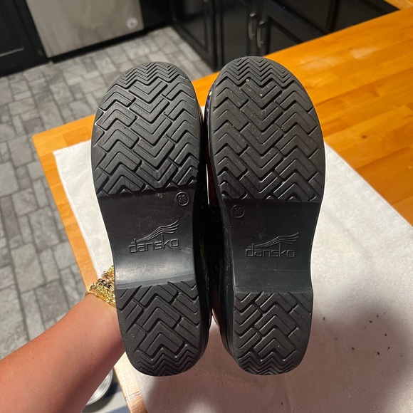 Rainbow “splatter” Dansko clogs, size 38 (7.5), light scuffs on edges - Picture 5 of 7